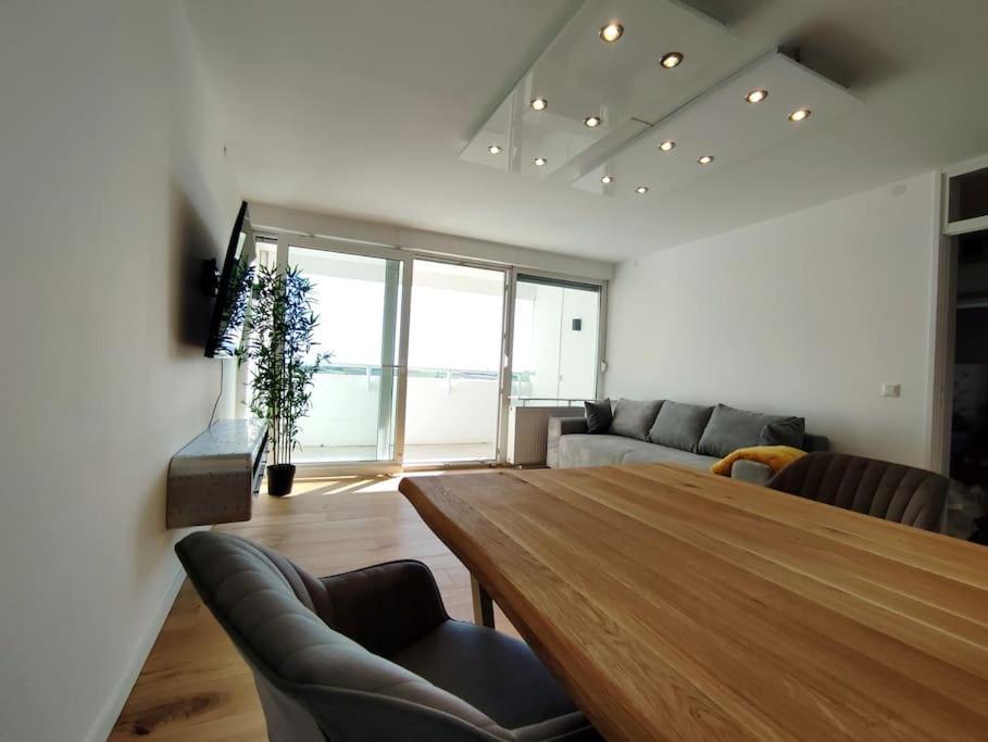 Penthouse-Feeling Bei Zdf - Straba Zur Innenstadt Mainz Exterior photo