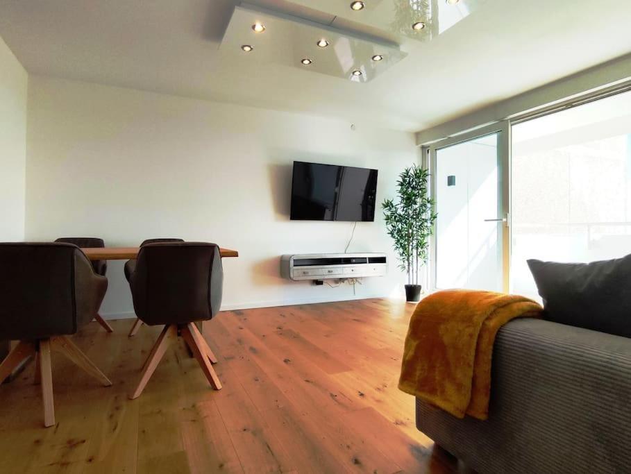 Penthouse-Feeling Bei Zdf - Straba Zur Innenstadt Mainz Exterior photo